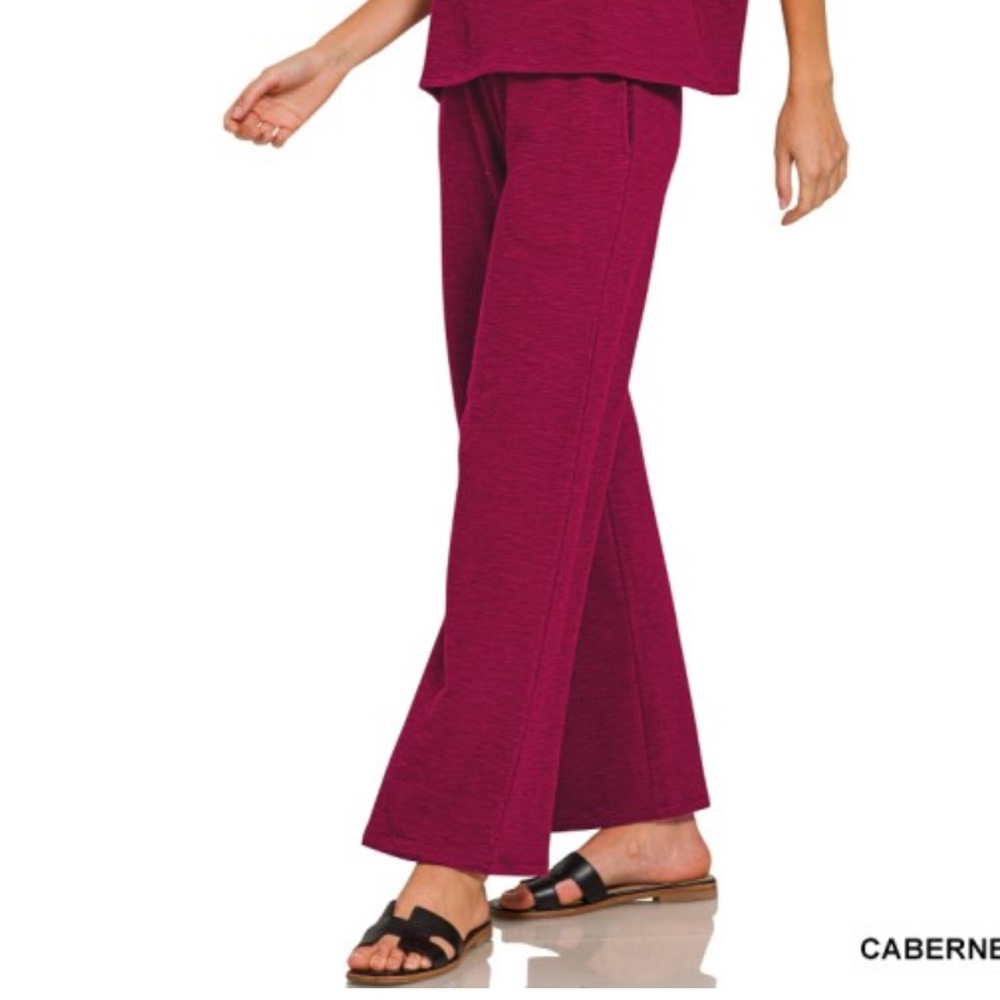 Zenana Outfitters Cabernet Wide Leg Pants & Top preloved - Picture 3 of 5